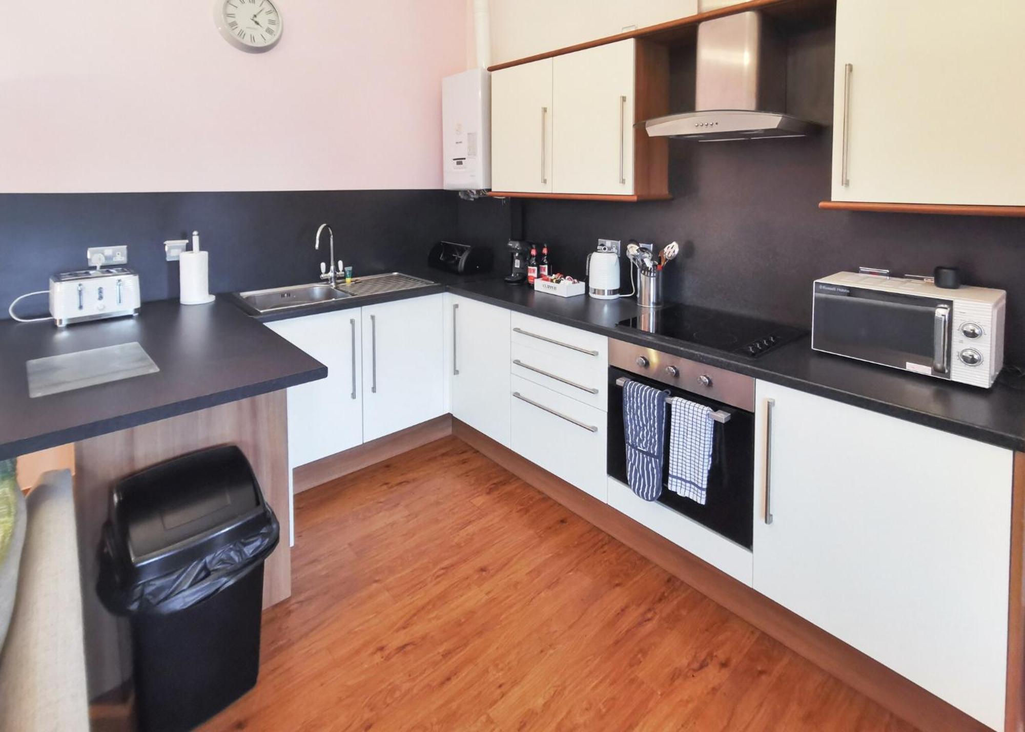 Grondre Holiday Park Clynderwen Room photo